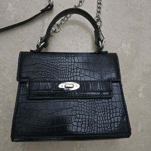 Madden NYC Women's Boxy Top Handle Bag Black Crossbody
